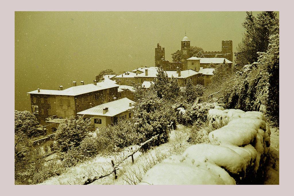 デルヴィオAl Castelloアパートメント エクステリア 写真